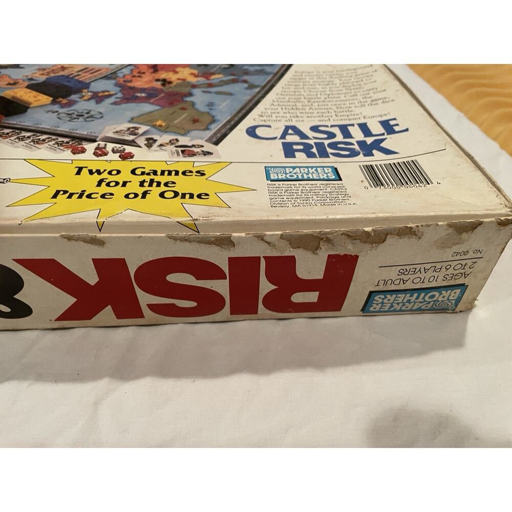 Vtg Castle Risk Risk 2 In 1 Board Game - Picture 4 of 12